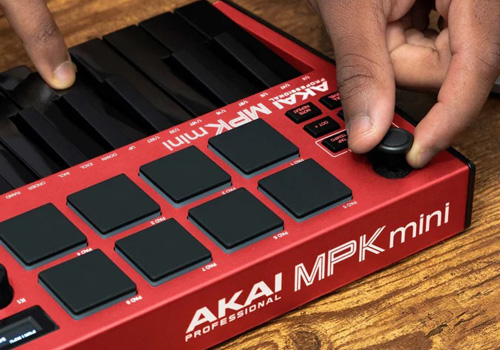 akai-mpk-mini-mk3-red میدی کنترلر آکایی AKAI MPK mini MK3 Red