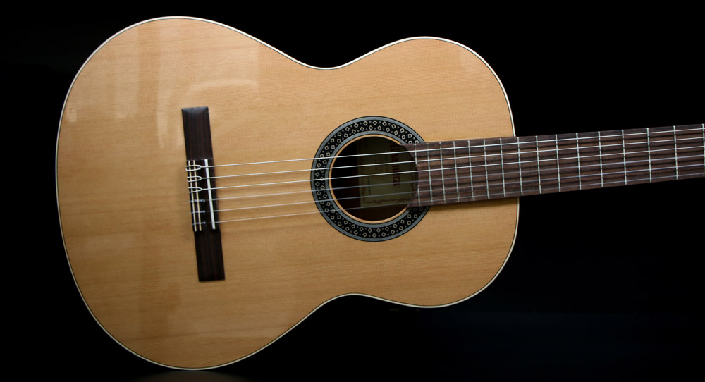 قیمت گیتار کلاسیک الحمبرا Alhambra 1 C HT