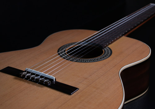 قیمت گیتار کلاسیک الحمبرا Alhambra 2C Cedro