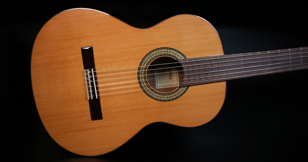 قیمت گیتار کلاسیک الحمبرا Alhambra 3C Cedro