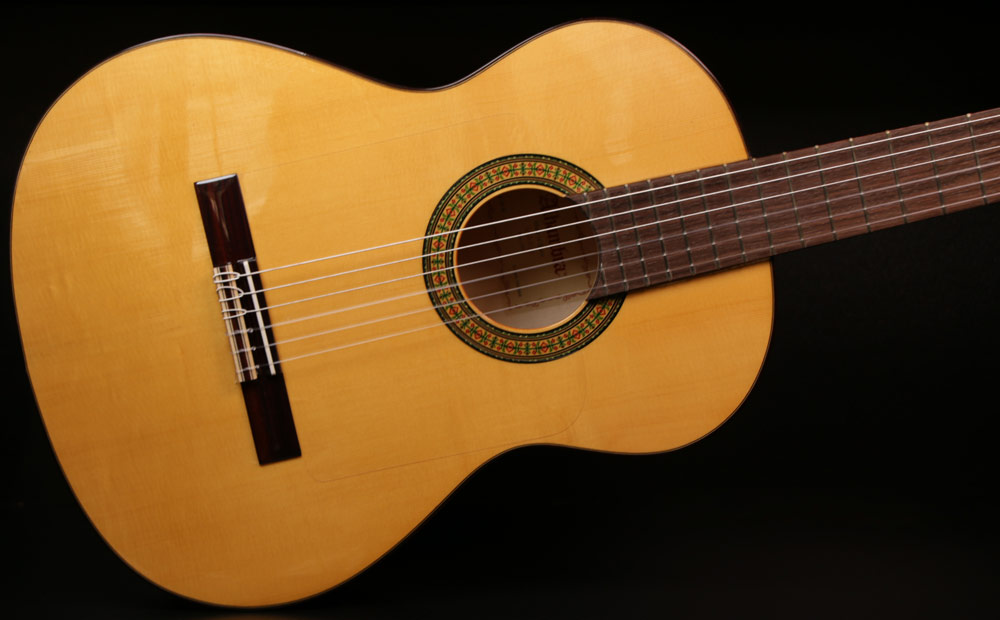 قیمت گیتار فلامنکو الحمبرا Alhambra 3F G Flamenco