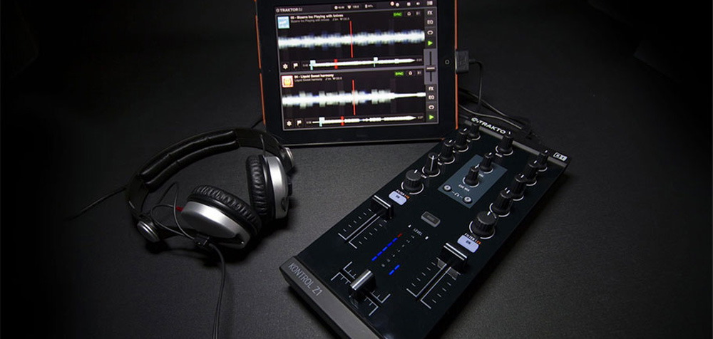 native-instruments-komplete-audio-6-mk2 قیمت دی جی کنترلر نیتیو اینسترومنتس Native Instruments Traktor Kontrol Z1